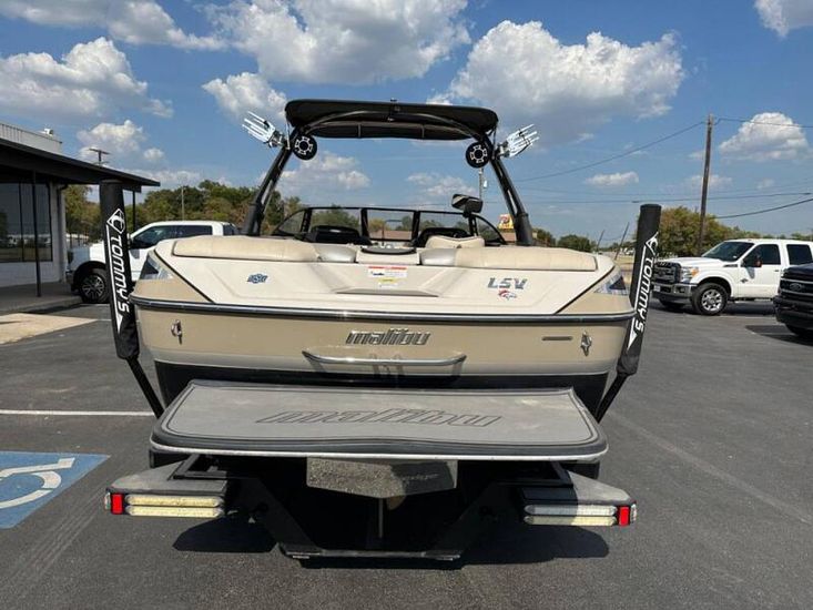 2012 Malibu 23 lsv