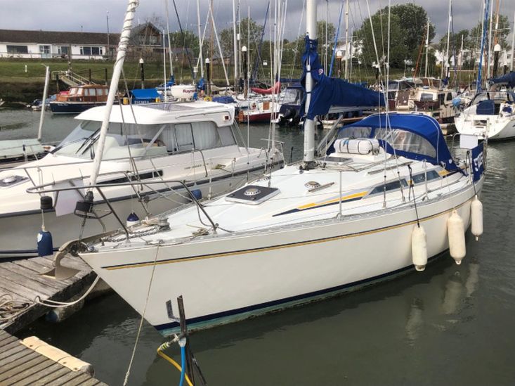 1989 Moody 31 Mk II