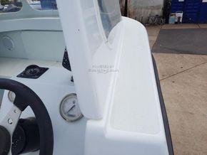 Patriot 550 Commercial Seafish Specification - Side Deck