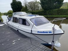 22ft Mayfield Sapphire Cruiser (1991)