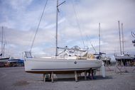 2002 Beneteau First 211