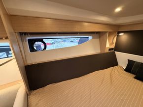 2024 Bavaria SR35 33