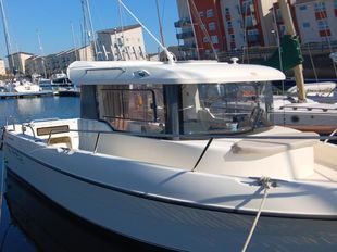 Quicksilver Arvor 730