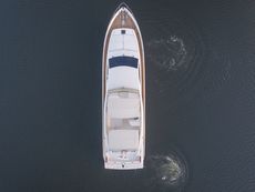2005 Ferretti Yachts 76