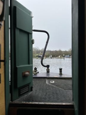Back hatch / tiller 