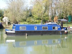 Peaceful Warrior 34ft 1985 2 berth cruiser stern narrowboat