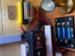 Memory  19 Converted to launch boat - Wiring/Electrics