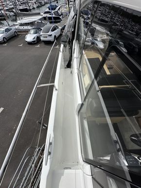 2022 Jeanneau NC 37 52