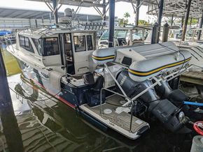 19 Engines Dinghy Lift (1)