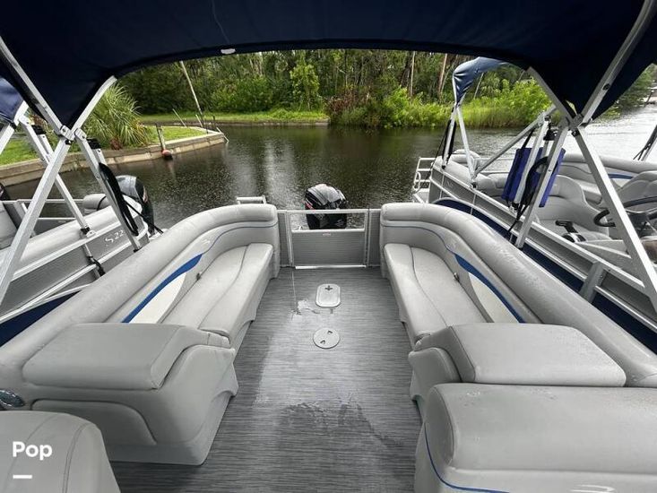 2023 Bennington 22 ss