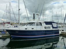 2004 Nimbus 380 Commander
