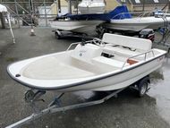 2003 Boston Whaler 130 Sport
