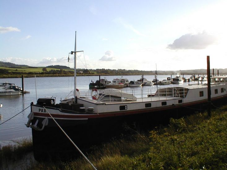 Barge Moorings Available - South East
