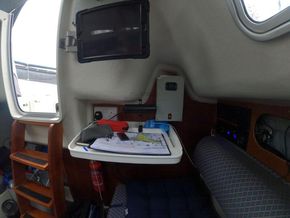 Parker Lift-Keel Yachts 235 Lifting Keel - Navigation Station