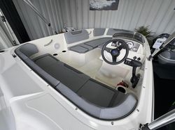 2023 Bayliner M 15