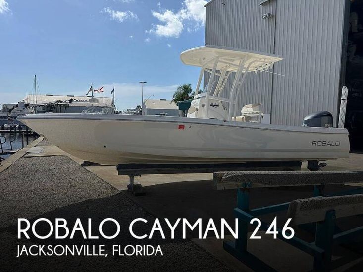 2015 Robalo 246 cayman