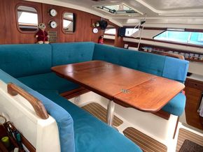 Gemini 105 MC Catamaran  - Saloon