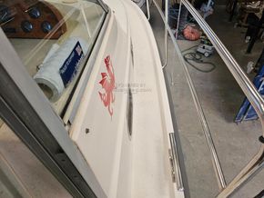 Nimbus 370 Commander  - Side Deck