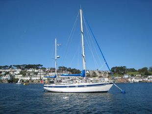 Hallberg Rassey 42E