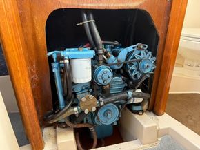 Hunter Pilot 27  - Engine
