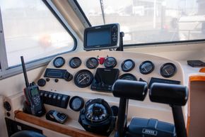 2001 Rodman 800 Flybridge 15