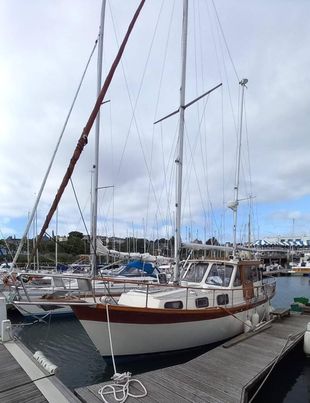 1981 Nauticat 33