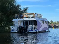 2009 Houseboat Hard Chine Aluminium Houseboat