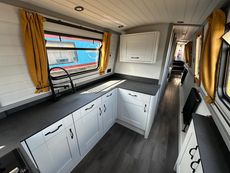 Stunning 57' Narrowboat (refitted)