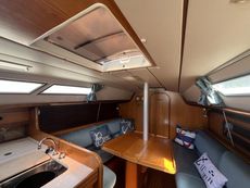 1987 Beneteau First 325