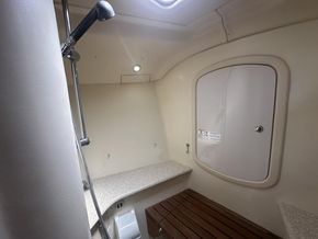 2010 Hunter Legend 41 Deck Saloon 42