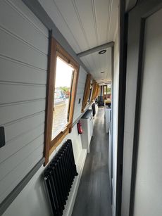 Stunning 57' Narrowboat (refitted)