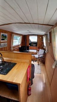 50ft Narrowboat, Cruiser stern