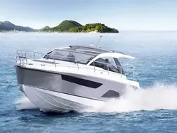 2025 Sealine S335