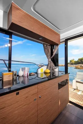 Jeanneau Merry Fisher 1095 Flybridge