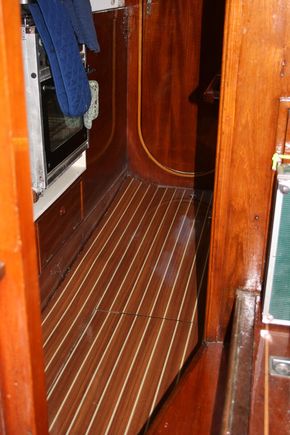 Galley 4
