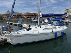 2002 Hunter Channel 31