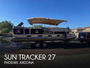 1997 Sun Tracker Party Barge 27 Commander