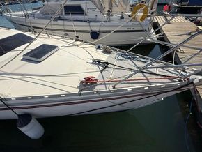 Jeanneau Attalia 32  - Foredeck