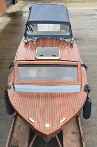 STUNNING RESTORATION, 20ft River Cruiser