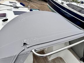 detail on spray hood grab rails