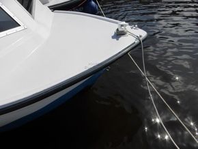 Fast Fisher  7m  - Bow
