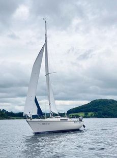 Sailing cruiser Jaguar 21 with road trailer