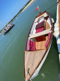 2009 English Harbour 16