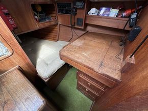 She 33  - Navigation Station