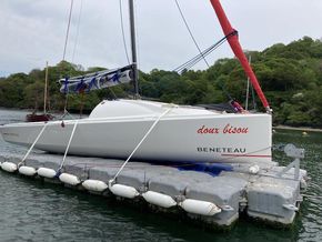 Side view at mooring