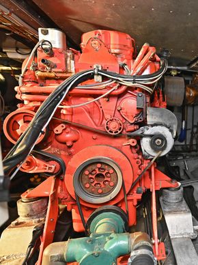 2 Scania DI12 57 M, 806 kW