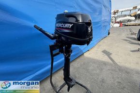 Mercury 5hp long shaft outboard - cowling