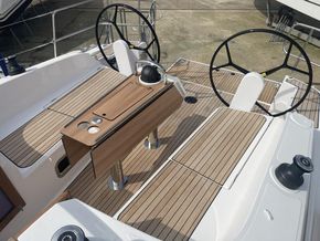 2025 Bavaria 37 Cruiser 5