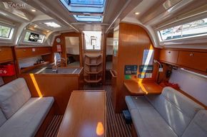 2014 Bavaria Cruiser 37 10