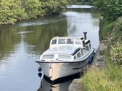 River cruiser Aston Bourne 40